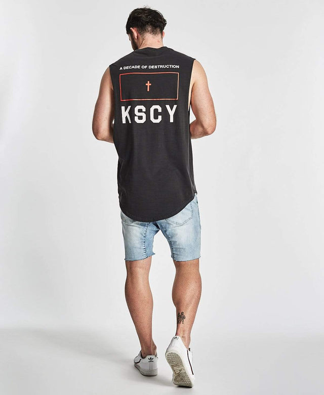 Kiss Chacey Decades Curved Hem Muscle Tee Pigment Black