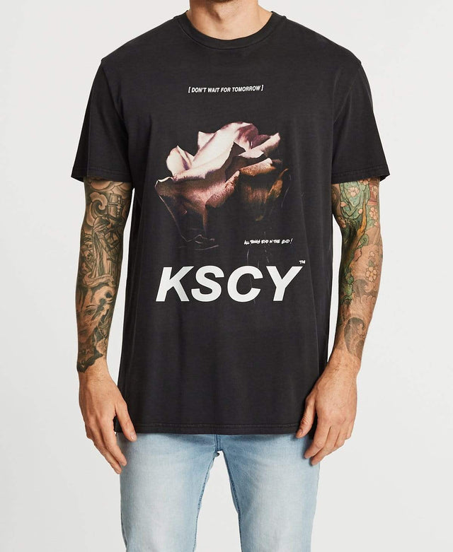 Kiss Chacey In The End Relaxed T-Shirt Heavy Metal Black