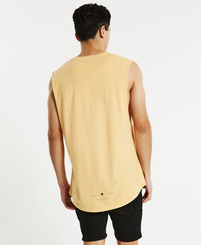 Kiss Chacey Missing Dual Curved Muscle Tee Pigment Sunburst