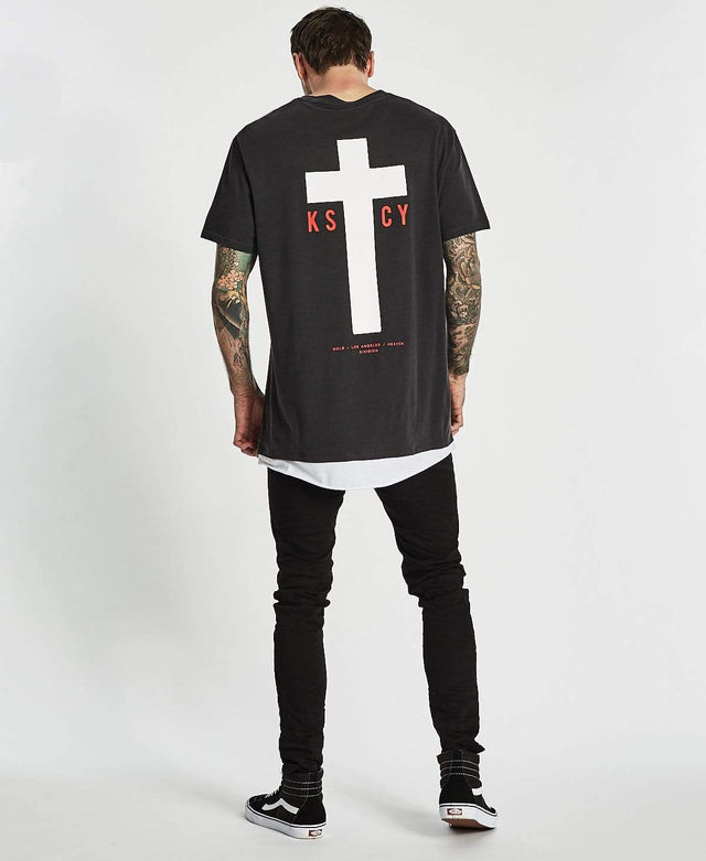 Kiss Chacey Out Of Reach Relaxed Fit T-Shirt W/ Layered Hem Pigment Black