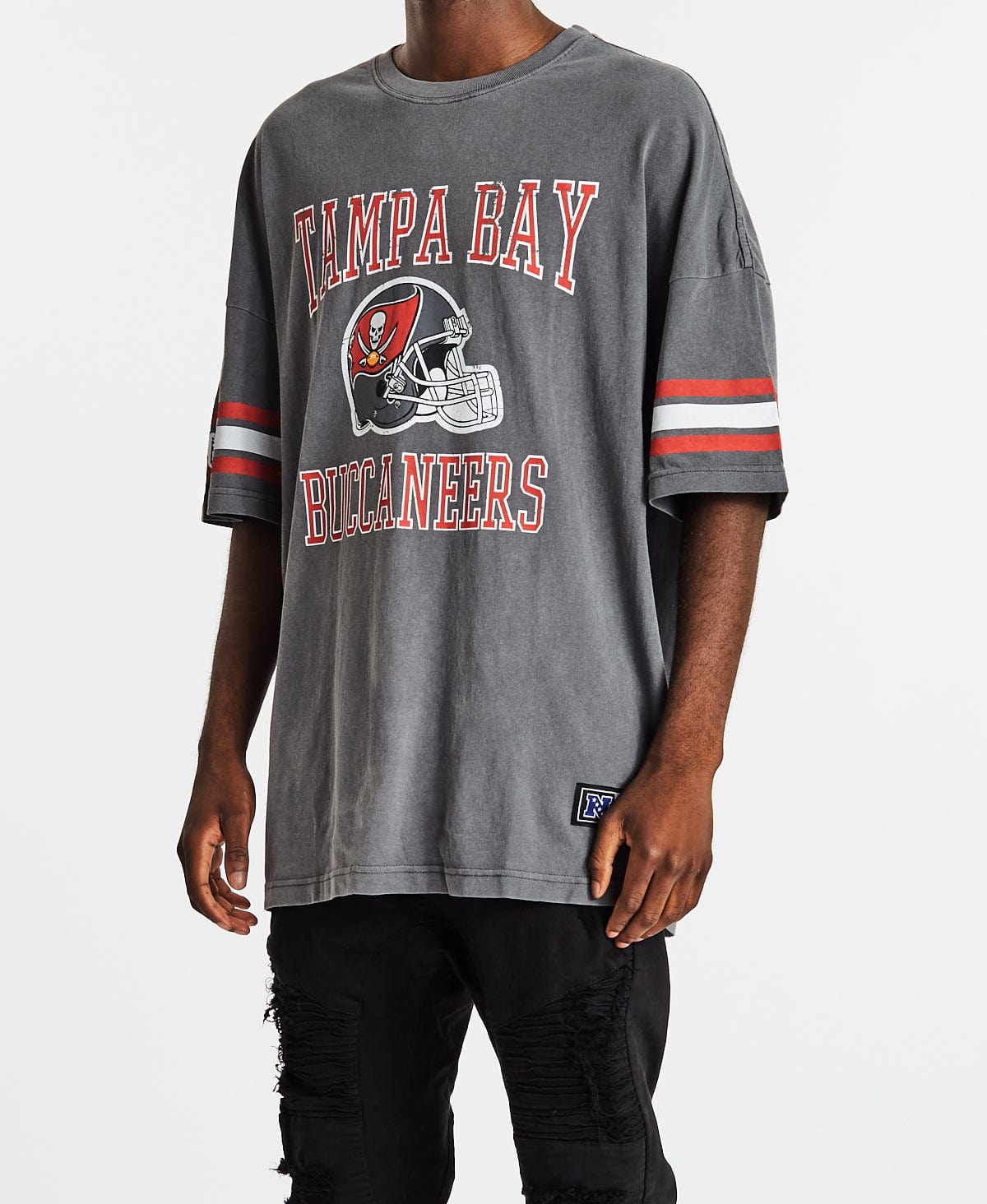 NFL Stripe Sleeve Oversized T-Shirt Tampa Bay Buccaneers Pewter