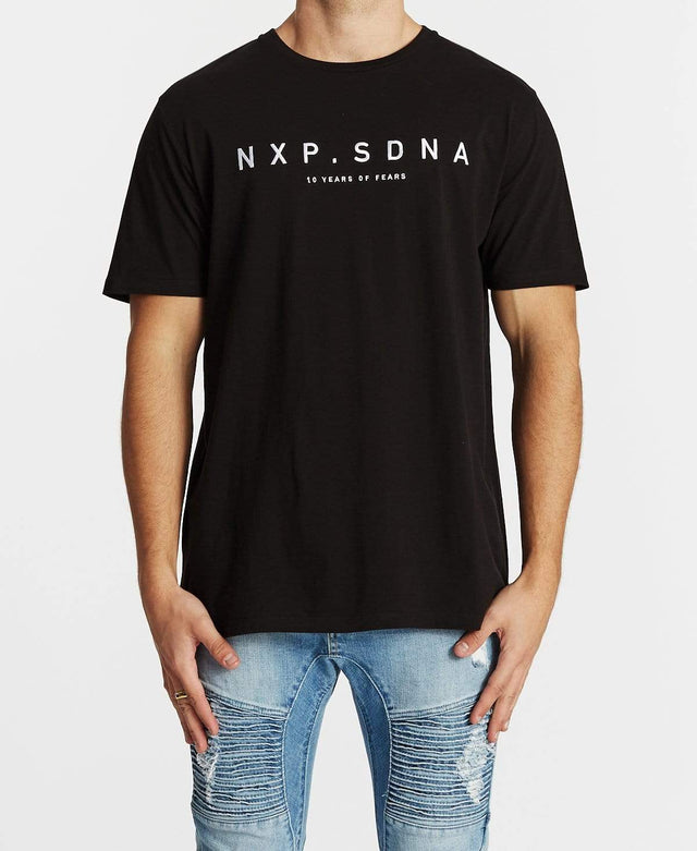 Nena & Pasadena Behaviour Step Hem T-Shirt Jet Black
