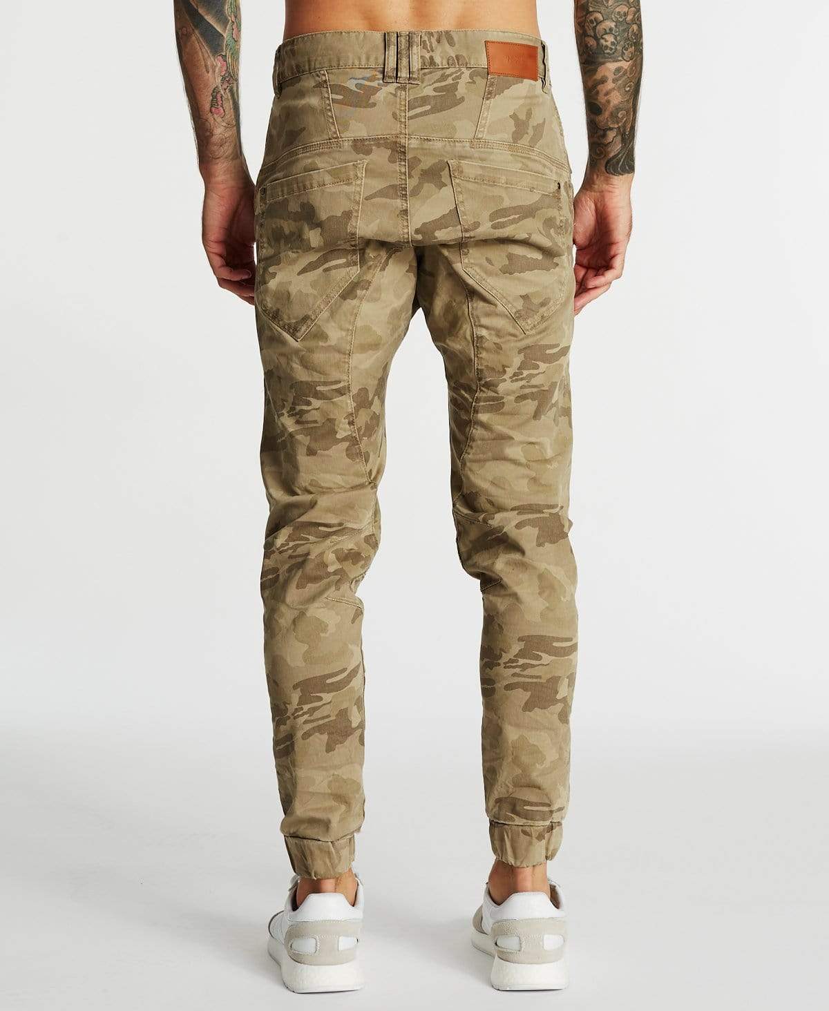 Cat camo outlet pants