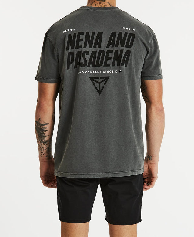 Nena & Pasadena Someplace Relaxed T-Shirt Pigment Charcoal