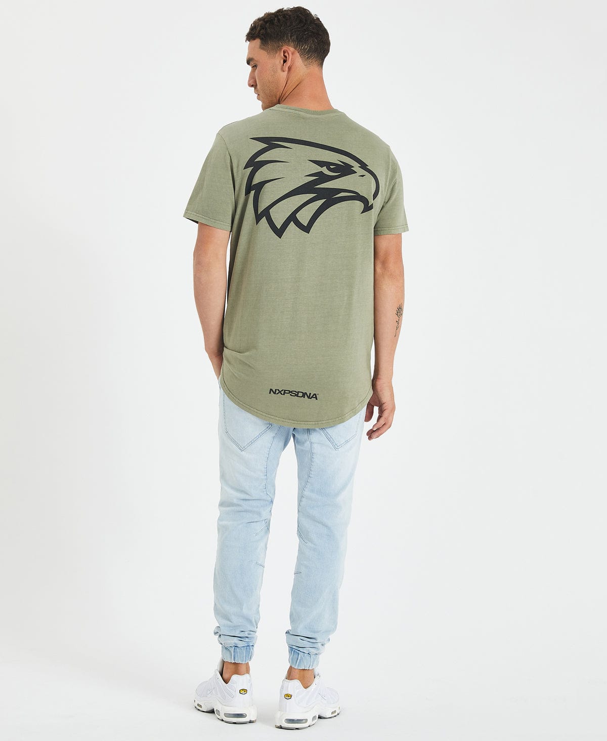 PIGMENT CURVE HEM TEE ブラック-