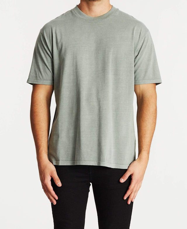 Sushi Radio Freedom Box Fit T-Shirt Pigment Grey